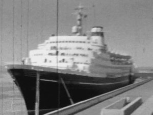 КАК ПРОВОЖАЮТ ПАРОХОДЫ. Морской вокзал. 1985-86 гг.