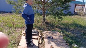 разбираем деревянный домик часть 4