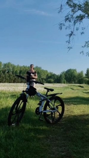 Я буду долго гнать велосипед