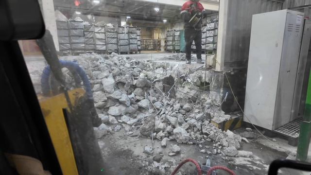 Первый заказ на гидромолот с минипогрузчиком + ремонты техники смотреть онлайн