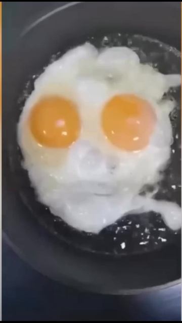 Когда на завтрак глазунья)