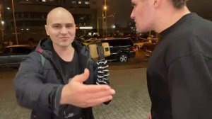 неадекватный Leva2k с фанатом и сбежал лева2к быдло #шок