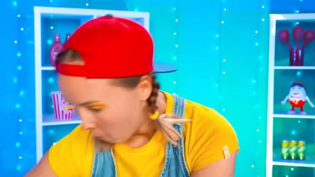 Кулинарный Челлендж# Уэнсдей vs Вампир vs Зомби # Съедобная Битва от Fun Challenge смотреть онлайн