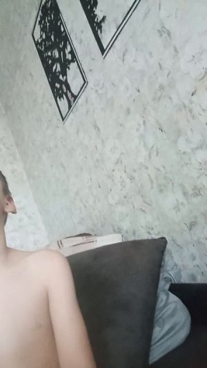 мой брат решил съесть жмеринку табаско