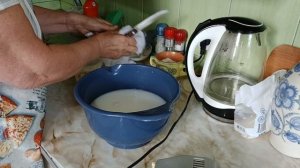 На сегодня всё! И блинов напекла.Рецепт блинчиков на воде и рецепт разрыхлителя.