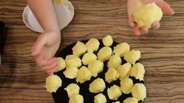 Рекомендую КАРТОФЕЛЬНЫЕ КРОКЕТЫ. Обзор приготовления. смотреть онлайн