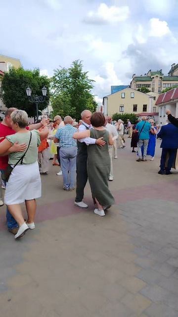Поёт Андрей Кунцевич смотреть онлайн