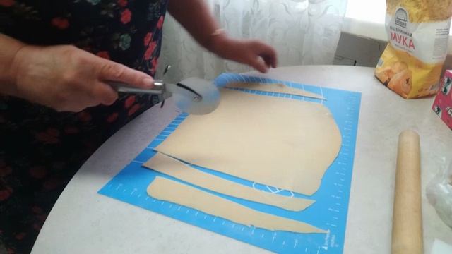 Нежный,хрустящий хворост. смотреть онлайн