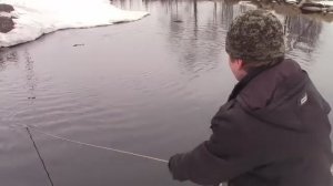 ДЕНЬГИ КАК СТАЛИ ЛИПНУТЬ НА МАГНИТ.КИДАЕМ ПОД МОСТ У ШКОЛЫ!ПРЯМО В ЦЕНТРЕ ВСЯ РЫБА!