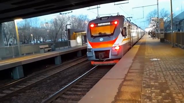 Электропоезд ЭП2Д до Серпухова смотреть онлайн