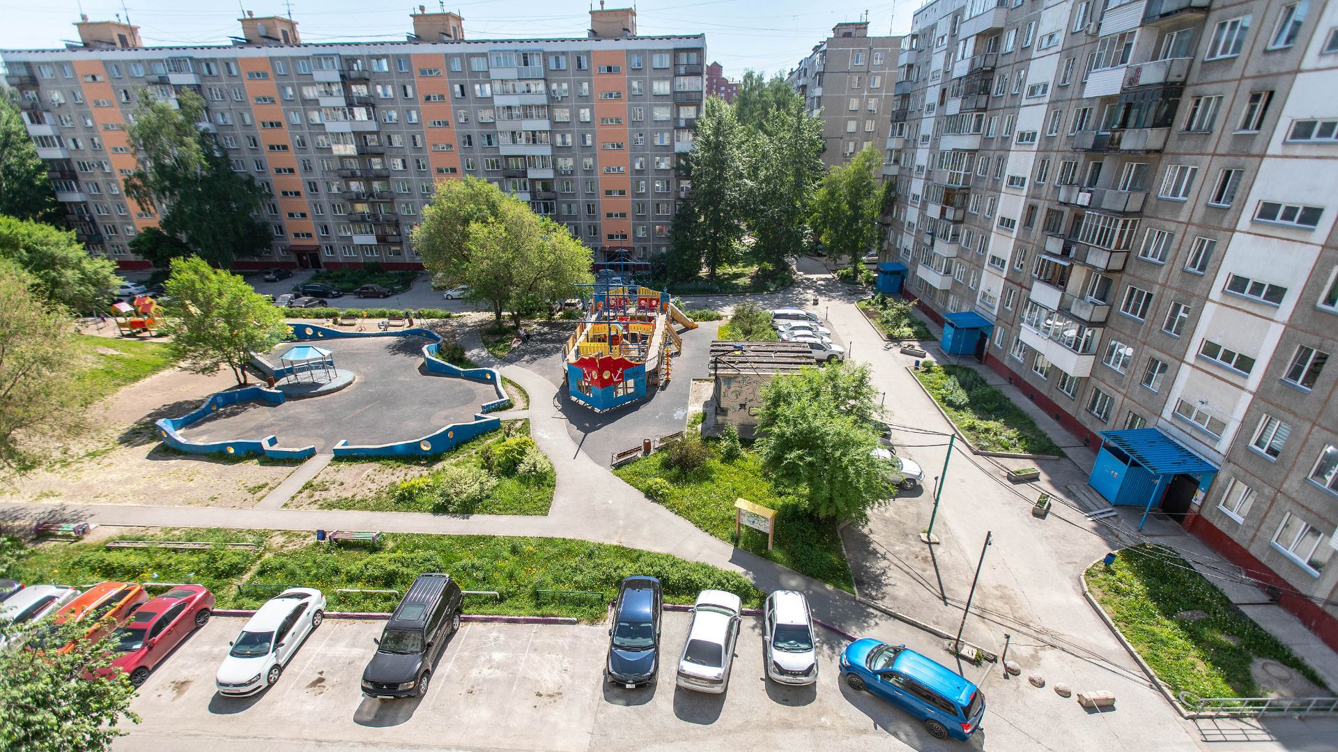 Новосибирск, Улица Бориса Богаткова, 206