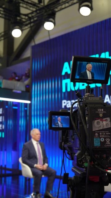 На полях ПМЭФ руководитель Россельхознадзора Сергей Данкверт дал интервью федеральным СМИ