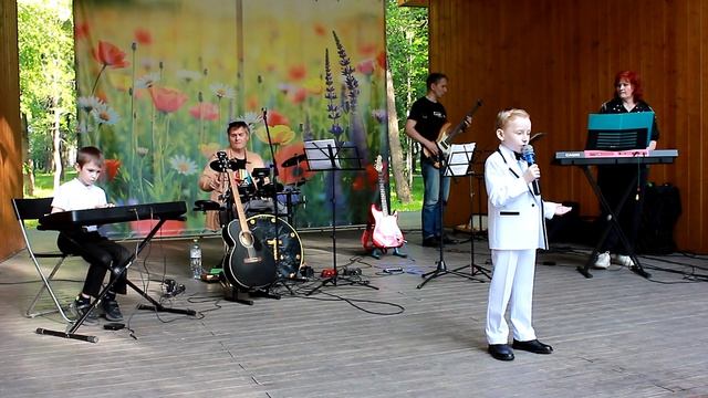 Песенка Если с другом вышел в путь...