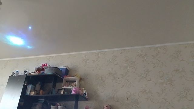 Ольга Валетовна и АнтиКраюшкин прислужник смотреть онлайн