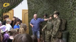 ДЕТИ, ОТДЫХАЮЩИЕ В ЛЕТНЕМ ЛАГЕРЕ ШКОЛЫ №3 ЖЕЛЕЗНОГОРСКА, ПОСЕТИЛИ МУЗЕЙ СВО С ЭКСКУРСИЕЙ