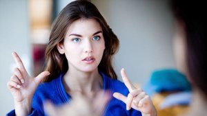 Как мы общаемся с Наташей жестами. (Познавательно!!!)