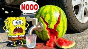 Машинка против арбуза 😱 Что спрятано внутри? 🍉🚗 Мультики для детей