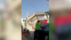Число жертв разрушительного землетрясения на Филиппинах возросло до 19 человек.