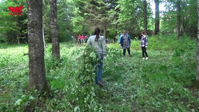 Субботник в саду Салеева смотреть онлайн