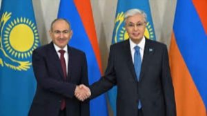 Касым-Жомарт Токаев направил поздравления премьер-министру Армении Николу Пашиняну