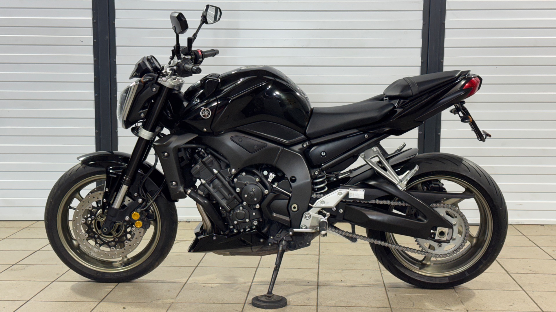 Yamah fz1 смотреть онлайн