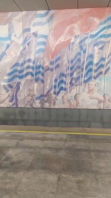 Станция метро Яхромская интерьер, поезда, пассажиры Москва, Светло-зелёная Линия Фрагмент 46