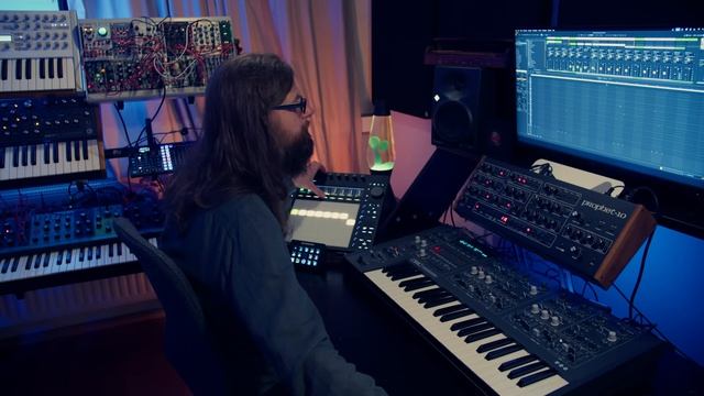 Deep Ambient liveset - Home Concert 83 (UDO DMNO, Moog, Prophet 10, Waldorf Iridium)