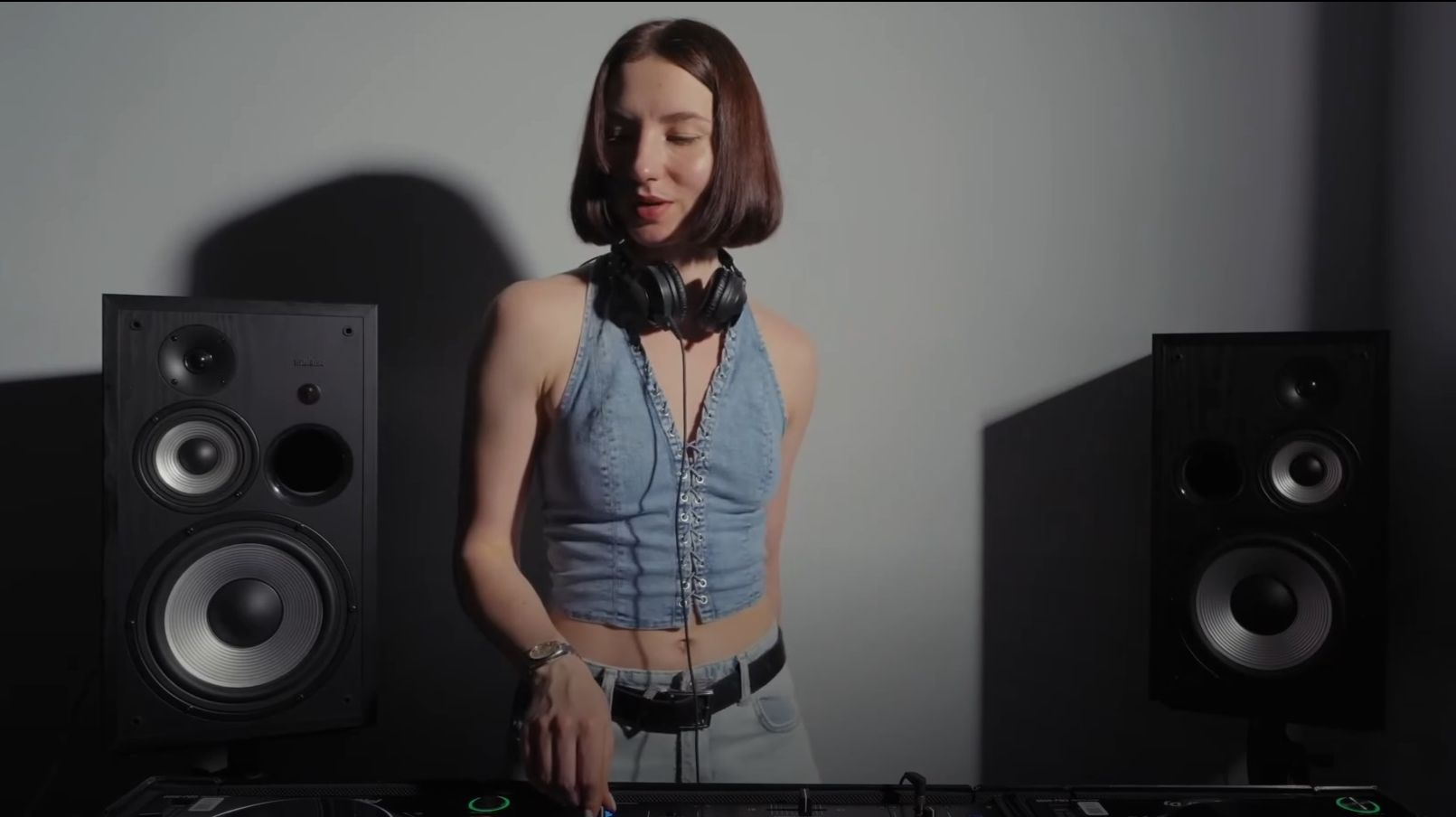 KRISTEN - Groovy Melodic Techno Live Dj Set смотреть онлайн