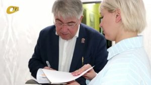 ГЛАВА ЖЕЛЕЗНОГОРСКА ПРИНЯЛ УЧАСТИЕ В ПРИЕМКЕ КВАРТИРЫ ДЛЯ ПРОЖИВАНИЯ ДЕТЕЙ-СИРОТ