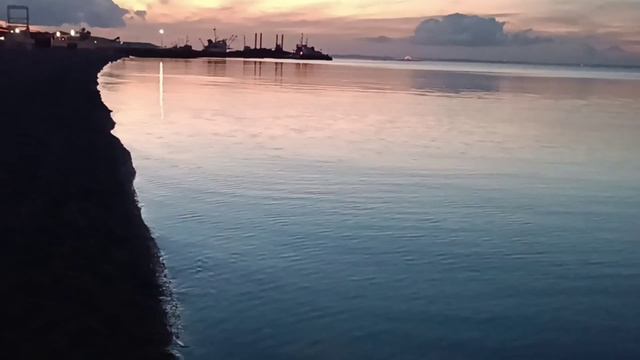 Тамань идеальное море