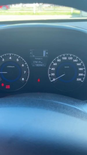 Продается HYUNDAI Solaris /Авто с пробегом