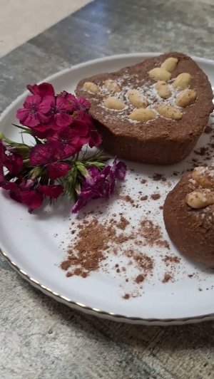 Готовлю домашнее  пирожное Картошка из бисквитной крошки