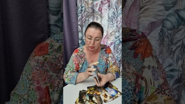 КАК УЖ НА СКОВОРОДЕ! ЧТО С НИМ ТВОРИТСЯ? | Гадание таро расклад смотреть онлайн