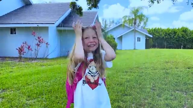 Настя и вечеринка в школе в стиле игрушек Монстер Хай [get.gt] смотреть онлайн