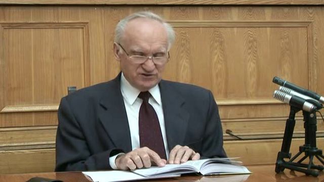14. О молитве. О наставниках (Основное богословие, 5 курс МДС 2006-11-20) смотреть онлайн