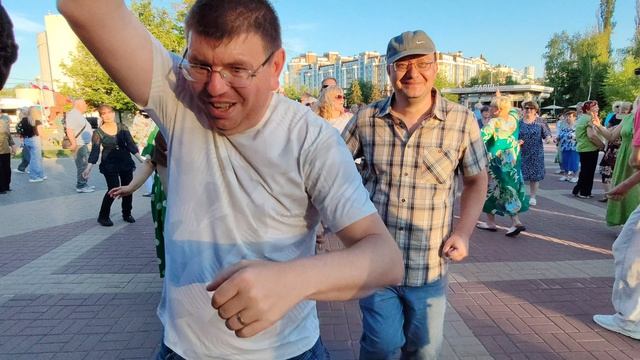 7 июня. Натуральный блондин... смотреть онлайн