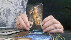 Что мешает появлению вашего судьбоносного мужчины? Расклад Таро