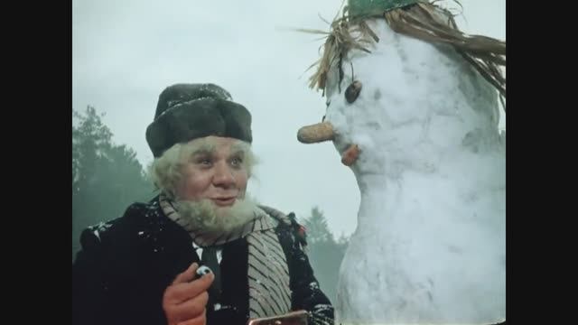 Старый год, и три снежные бабы! Фрагменты из фильма "Снежная сказка". 1959 г. смотреть онлайн