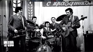 Эти шлягеры гремели на танцплощадках 70х