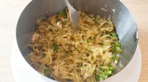 Слоеный Салат с Печенью Трески. Очень вкусный салат с печенью трески.