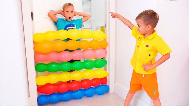 МИЛЛИОН ВОЗДУШНЫХ ШАРОВ И ШПИОНСКИЙ ДЖИП ВЛАДА И НИКИ!🚨🎈Веселый челлендж с надувными шариками!😱🔥 смотреть онлайн