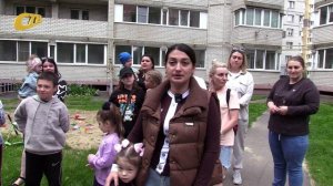 ЖИТЕЛИ ДОМА №6/2 ПО УЛ. МОЛОДЕЖНОЙ ПОЖАЛОВАЛИСЬ НА ОТСУТСТВИЕ ДЕТСКОЙ ПЛОЩАДКИ ВО ДВОРЕ ДОМА