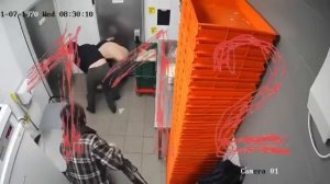 В Москве мигранты устроили жесткую драку за звание «самый ценный специалист«Местом битвы стала кухня