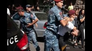Власти остановили подсчет голосов после оппозиционных заявлений о поражении