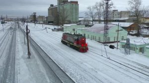 Снимаю поезда: товарняк, маневровый тепловоз и пассажирский поезд видео для детей