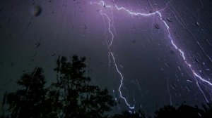 Гроза и ливень, после страшной жары(Песенка написалась)