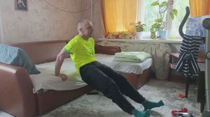 Она не расположена петь... .