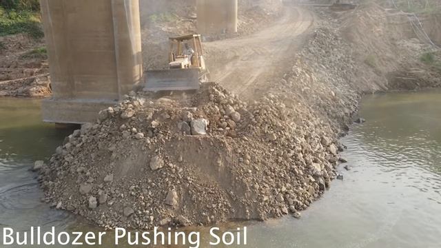 Massive Bridge Foundation Building How Engineers Control Powerful River Currents With Heavy Machiner смотреть онлайн