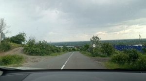 Заезжаем в станицу Раздорская ростовская область, тучи сгущаютя, начинается дождь