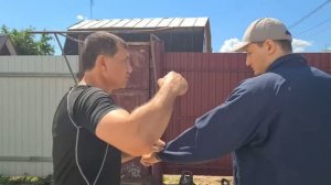 Как поставить очень сильный и точный удар рукой